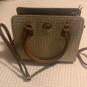 Tommy Hilfiger purse